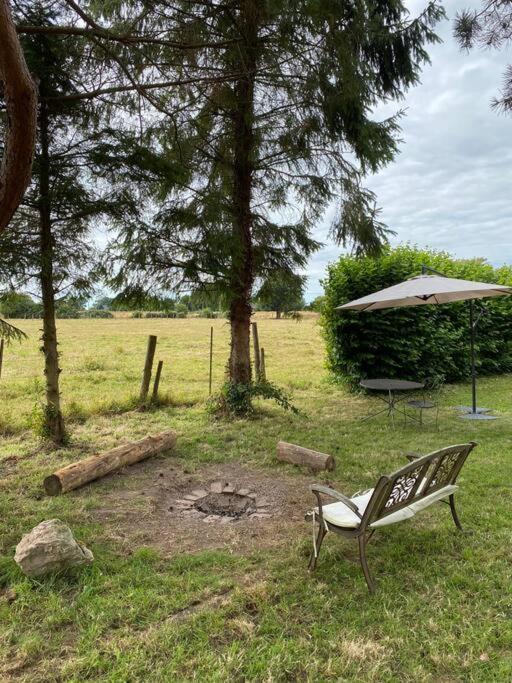 Chaumiere Familiale Weekend & Vacances Paisible Saint-Philbert-sur-Risle Esterno foto