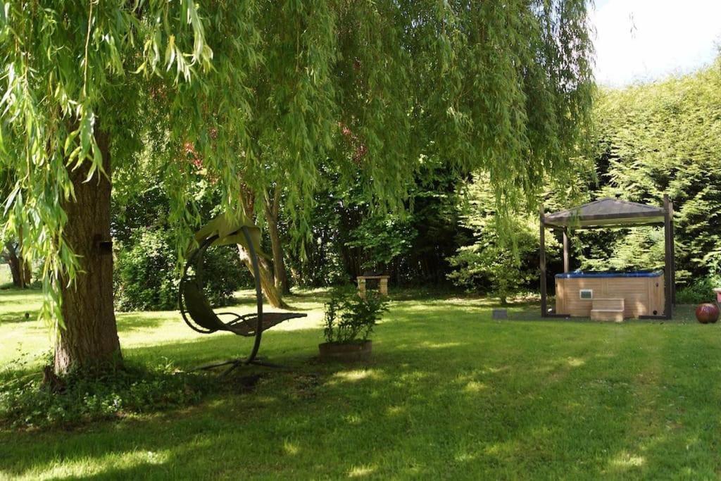 Chaumiere Familiale Weekend & Vacances Paisible Saint-Philbert-sur-Risle Esterno foto