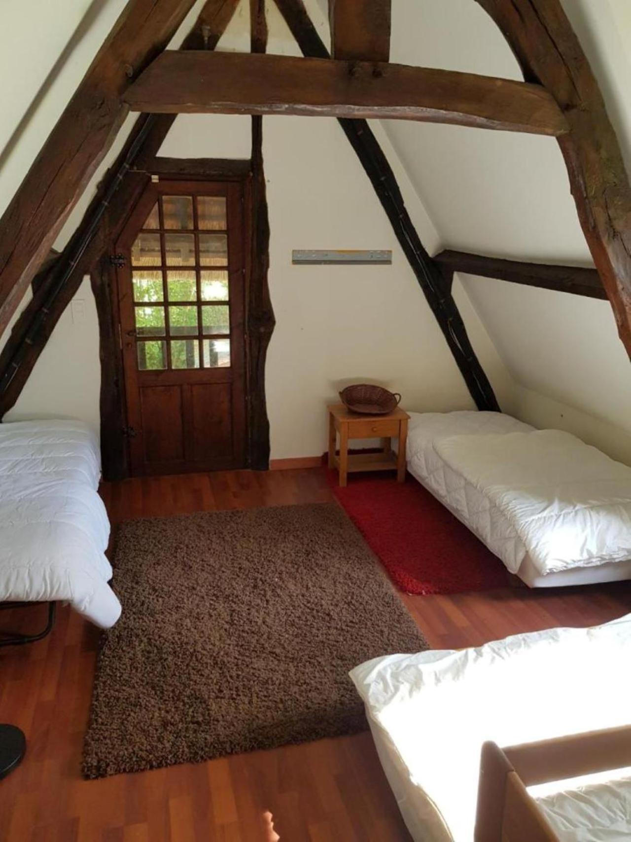 Chaumiere Familiale Weekend & Vacances Paisible Saint-Philbert-sur-Risle Esterno foto